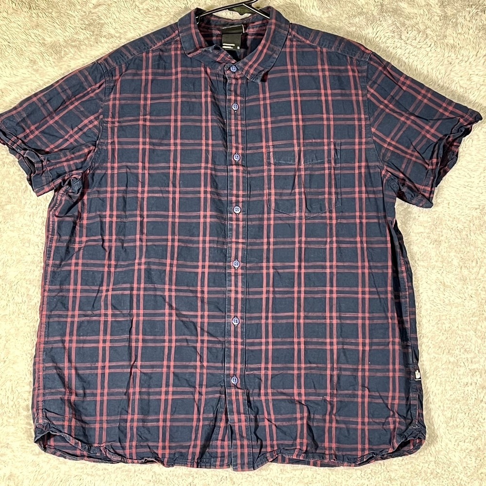 The North Face Shirt Mens XL Blue Pink Plaid Chest Pocket Button Up Summer Wear